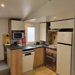 La Lette Fleurie - Mobil Spacieux Climatise 6-8 Personnes Equipe En 4 Etoiles 营地 波讷地区圣朱利安