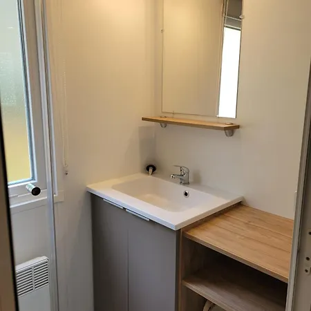 La Lette Fleurie - Mobil Spacieux Climatise 6-8 Personnes Equipe En 4 Etoiles