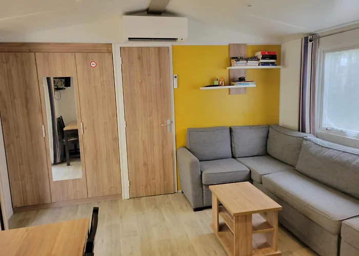 キャンプ場 La Lette Fleurie - Mobil Spacieux Climatise 6-8 Personnes Equipe En 4 Etoiles